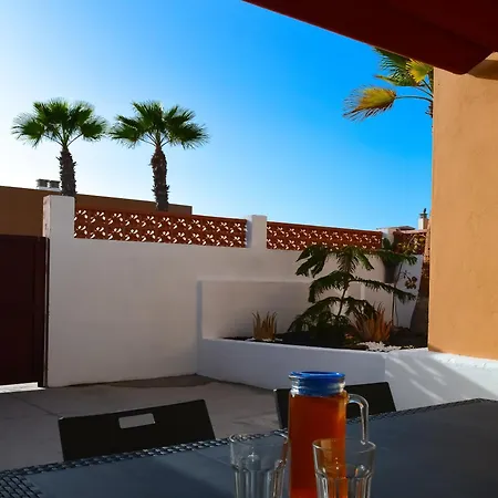 Villa Casa Blanca In *